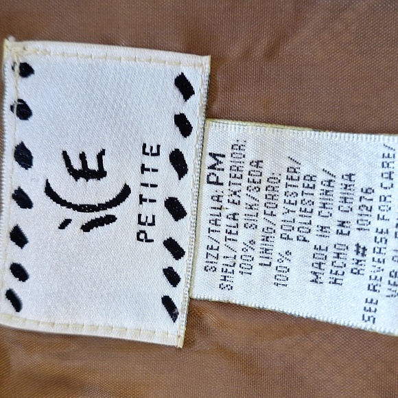 3/$20-Silk Boho Floral Blouse, Gold, Ruffles, Long Sleeves, ICE brand - Picture 11 of 13